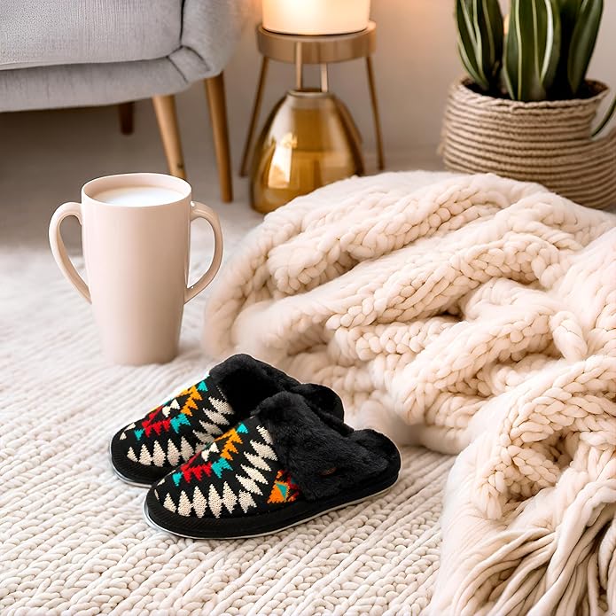 Plush Slippers - Aztec Black